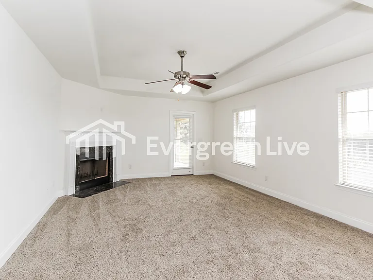 6821 Oaklawn Ln — Photo 2