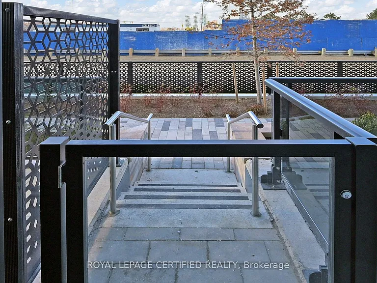 2495 Eglinton Ave W #205 — Photo 41