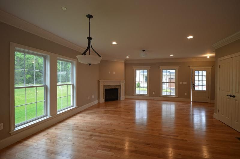 1st image of 36 Taylor Cove Dr
