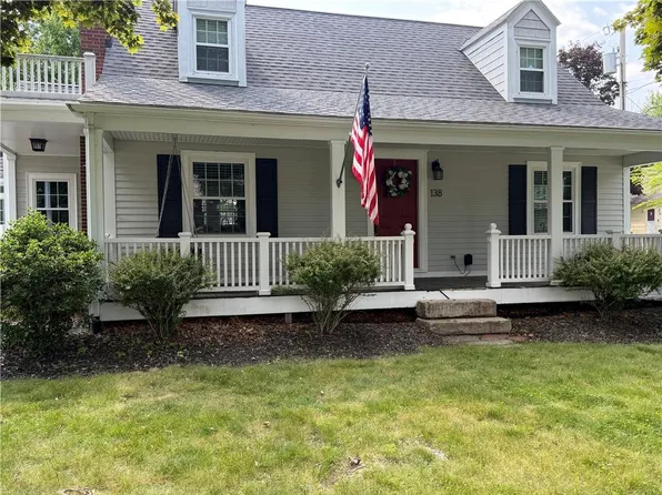 138 Homecrest Ave, North Smithfield, RI 02896