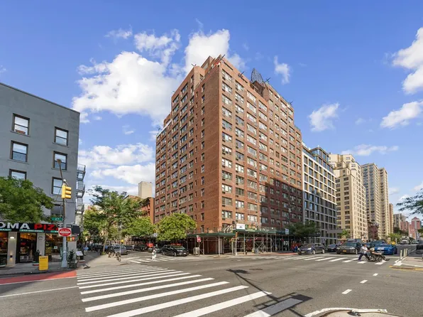 245 East 24th Street image 11 of 11