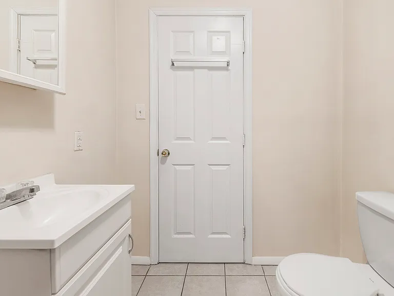 1933 Christian St #24 — Photo 1