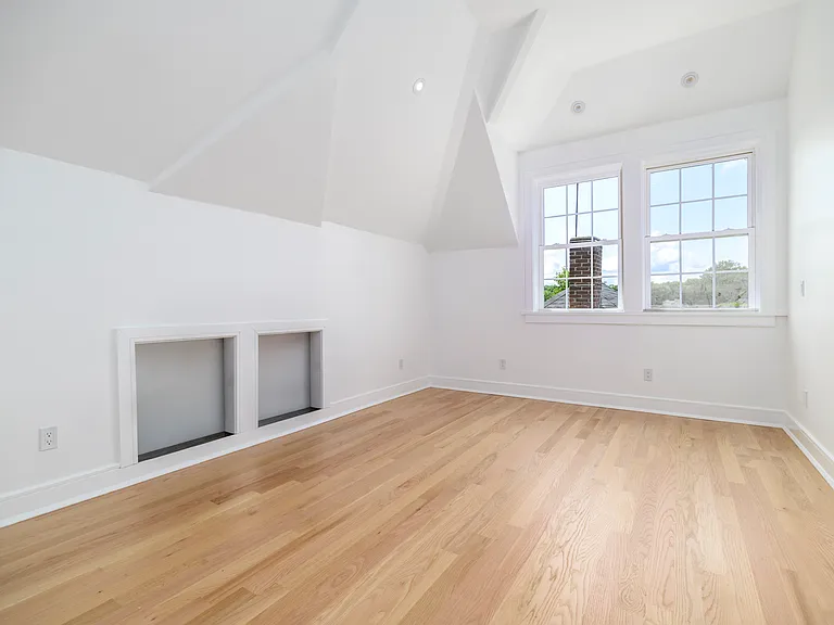 1911 Summer St #3 — Photo 15