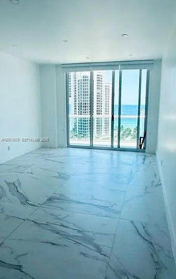 19370 Collins Ave #Penthouse 3 — Photo 3