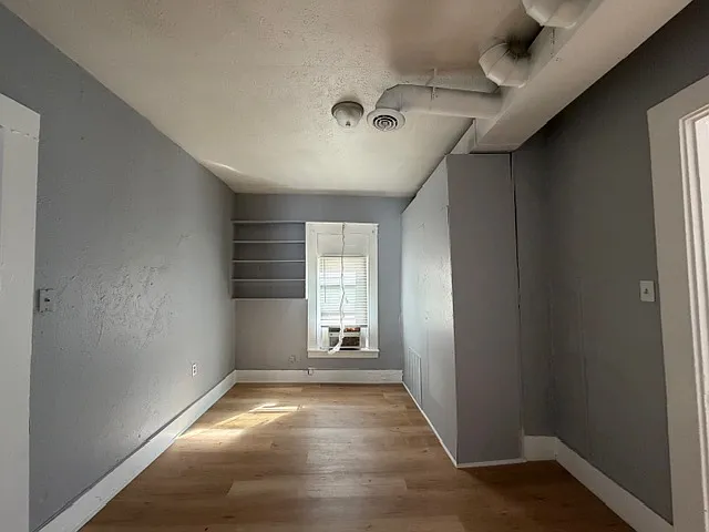 317 Commercial - 1 — Photo 2