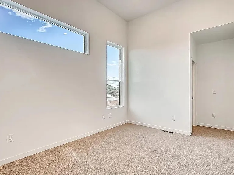 6770 Raritan Dr — Photo 14