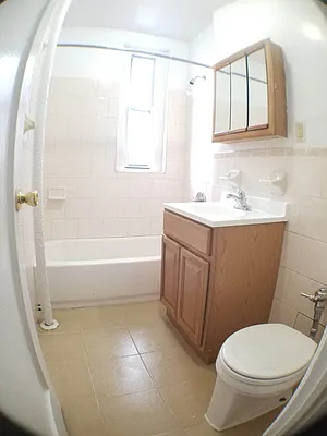 Rented by Roberto Guilbet, LREB | media 28