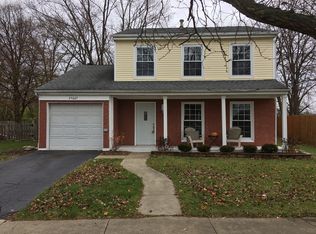 2S627 Wembly Dr, Warrenville, IL 60555