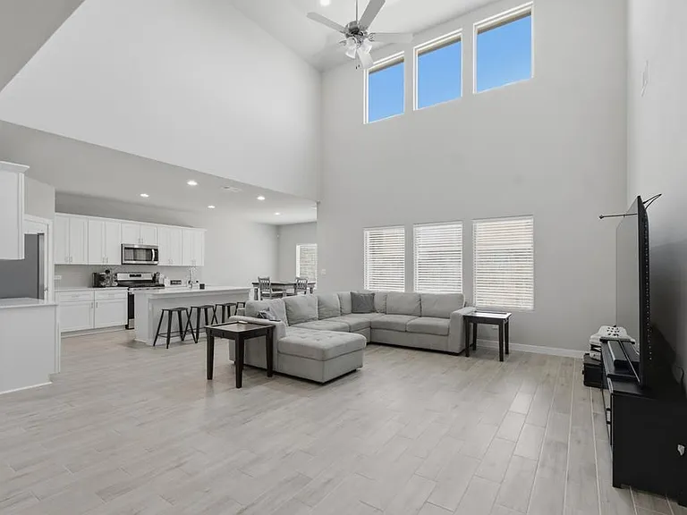 7203 Blue Meadow Rd — Photo 3