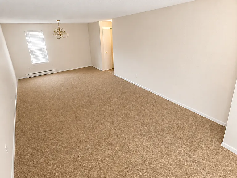 655 Talcottville Rd — Photo 5