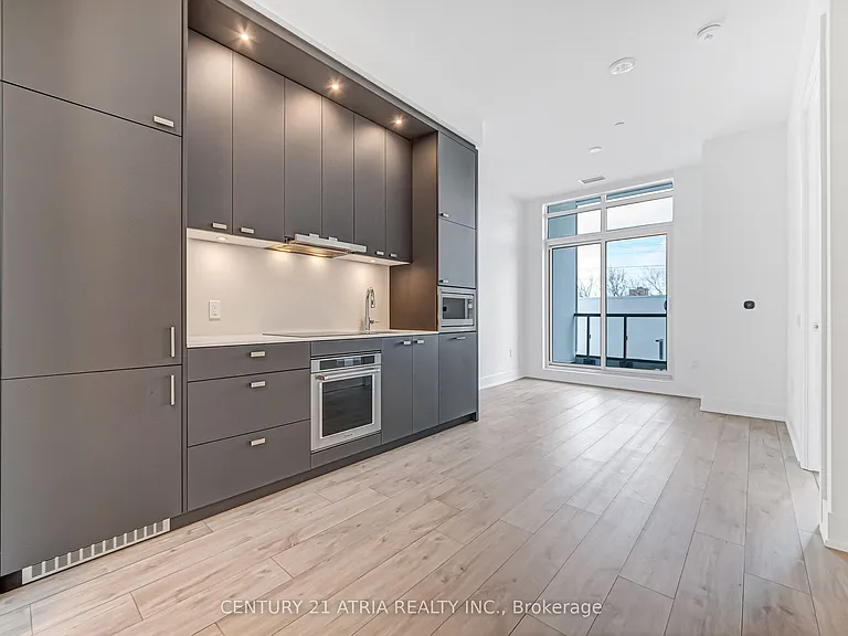 858 Dupont St #207 — Photo 9