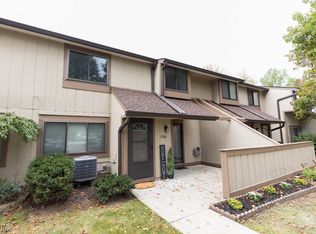 11566 Harbour Light Dr, North Royalton, OH 44133