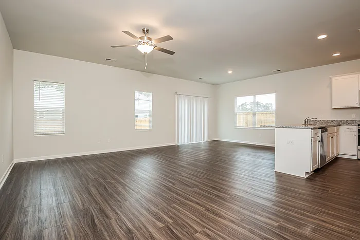 119 Shire Dr — Photo 3