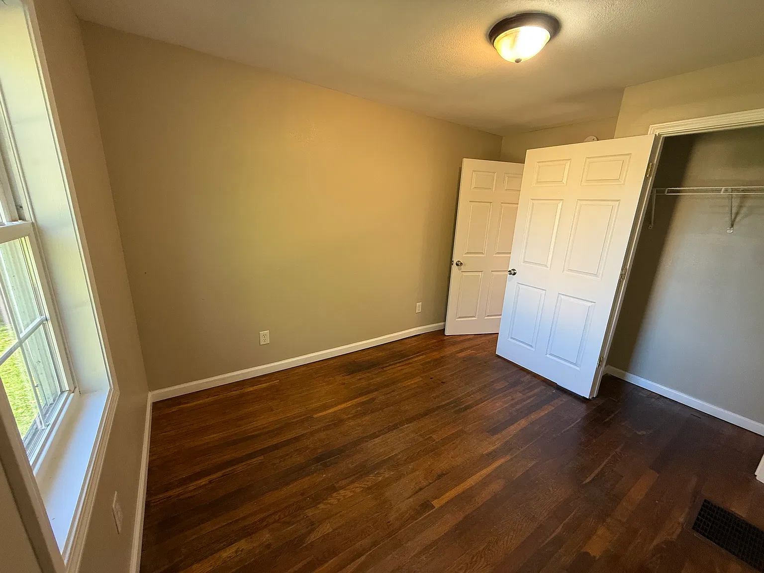 3 bed, 1020 sqft, $1,250 — Photo 3