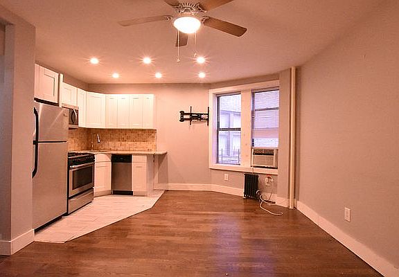 5th image of 830 W 177th St APT 1D