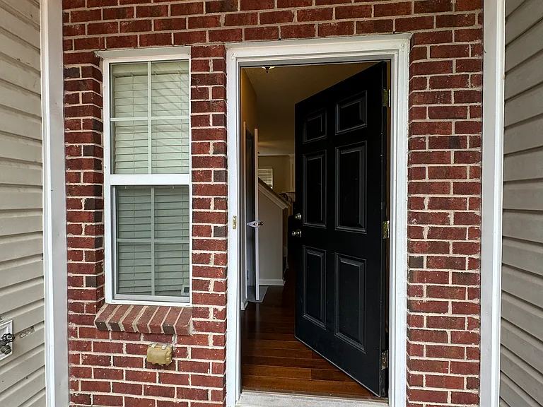 431 Windstone Trl — Photo 3