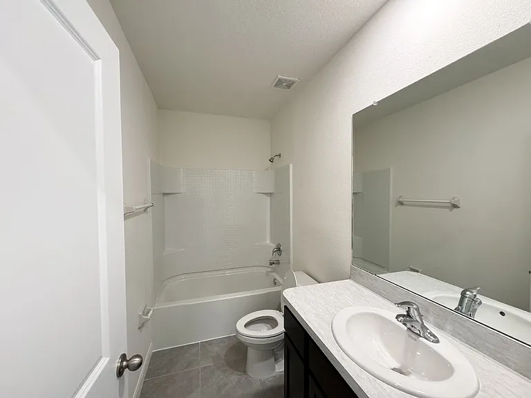 Property Image 105