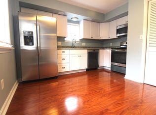 81 Taylor St, Waltham, MA 02453