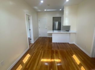 875 Beacon St #11, Boston, MA 02215