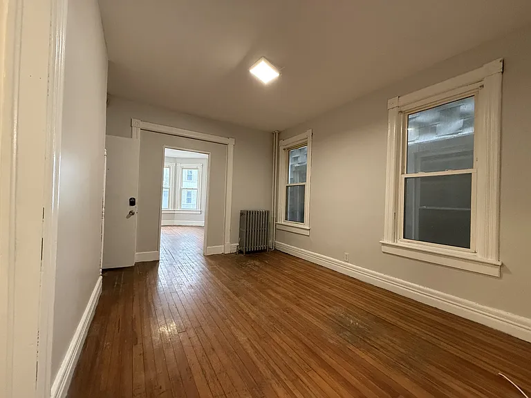 380 Orange St #1 — Photo 4