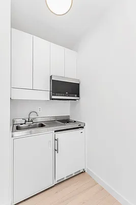 Rented by REAL New York | media 2