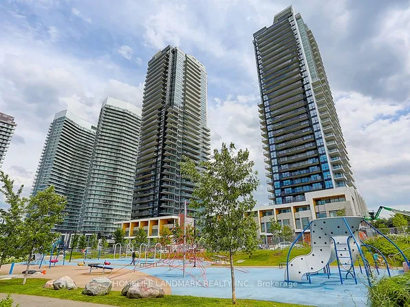 85 McMahon Dr #811, Toronto, ON M2K 0H1