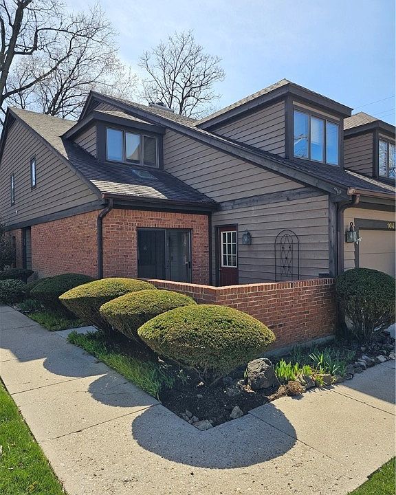 1st image of 104 Lincoln Park Blvd