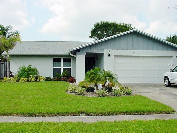 2nd image of 2432 Moore Haven Dr E