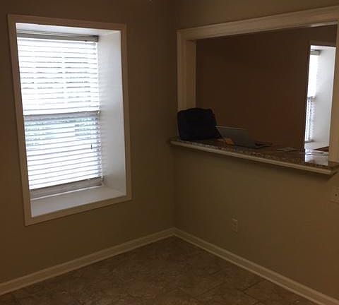 3rd image of 305 Park Ln #305