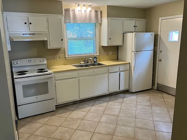 325 Maiden Ln — Photo 8