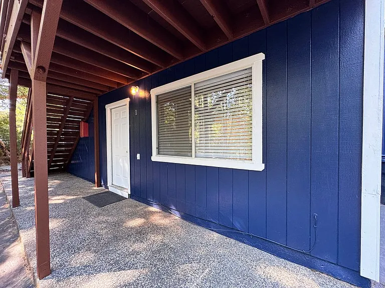 2148 Primrose Dr #1 — Photo 2