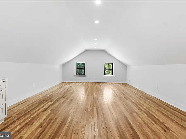 5921 Chesterbrook Rd — Photo 67