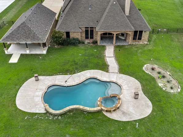 2135 Lake Estates Dr, Rockwall, TX 75032