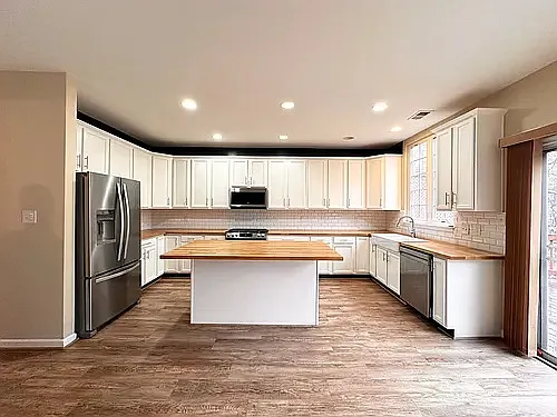8542 Albert Ln — Photo 9