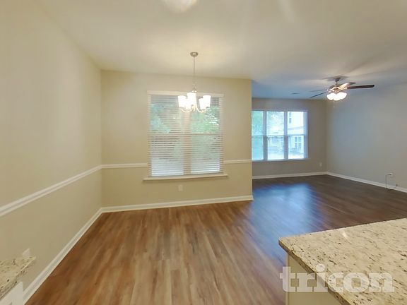 3rd image of 2300 Shady Dr