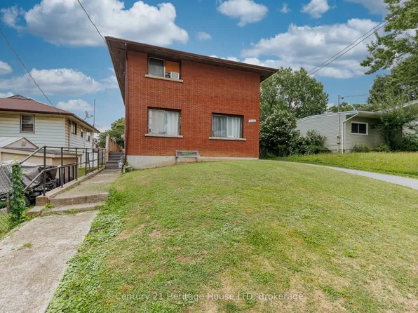 146 Central Ave, Fort Erie, ON L2A 3S6