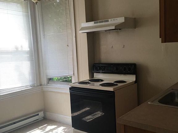 5th image of 5200 Kershaw St #2