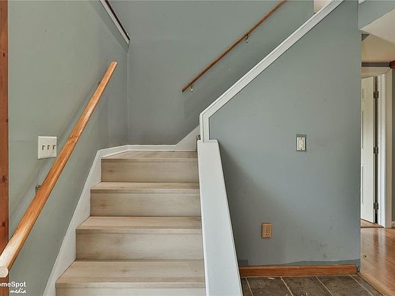 5th image of 1525 Lehigh Ave