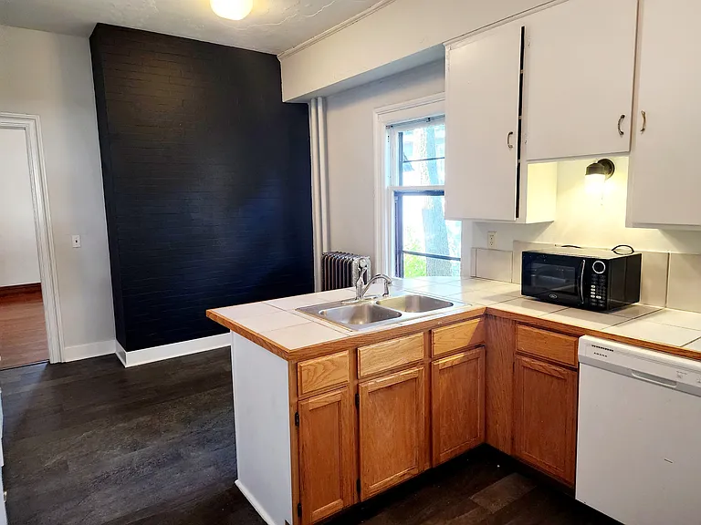 317 Fulton St E #1 — Photo 7