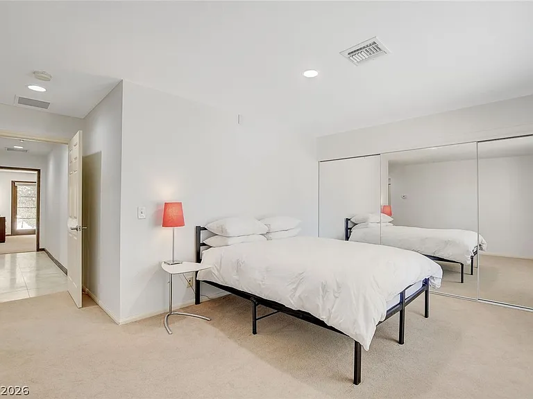 408 Lacy Ln — Photo 17