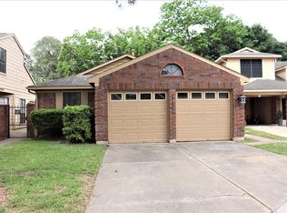 7718 High Village Dr, Houston, TX 77095