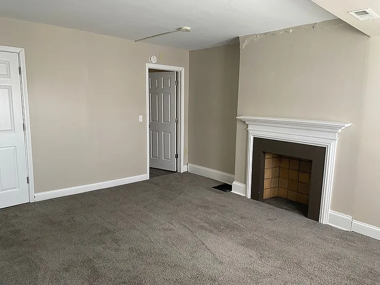 2378 Neil Ave — Photo 4