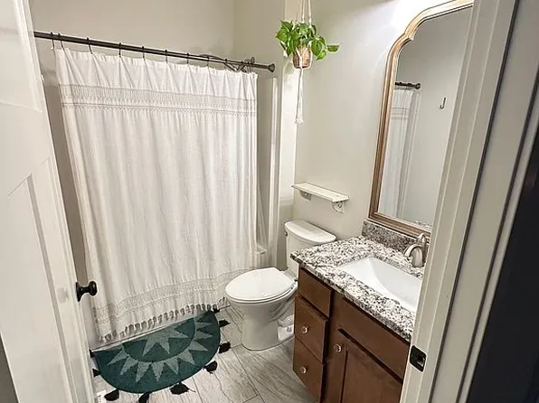 9802 S 80th St, Lincoln, NE 68516