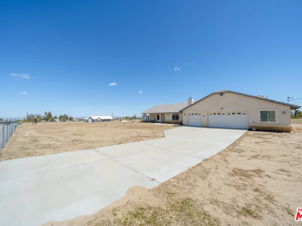 11635 Lebec Rd, Phelan, CA 92371
