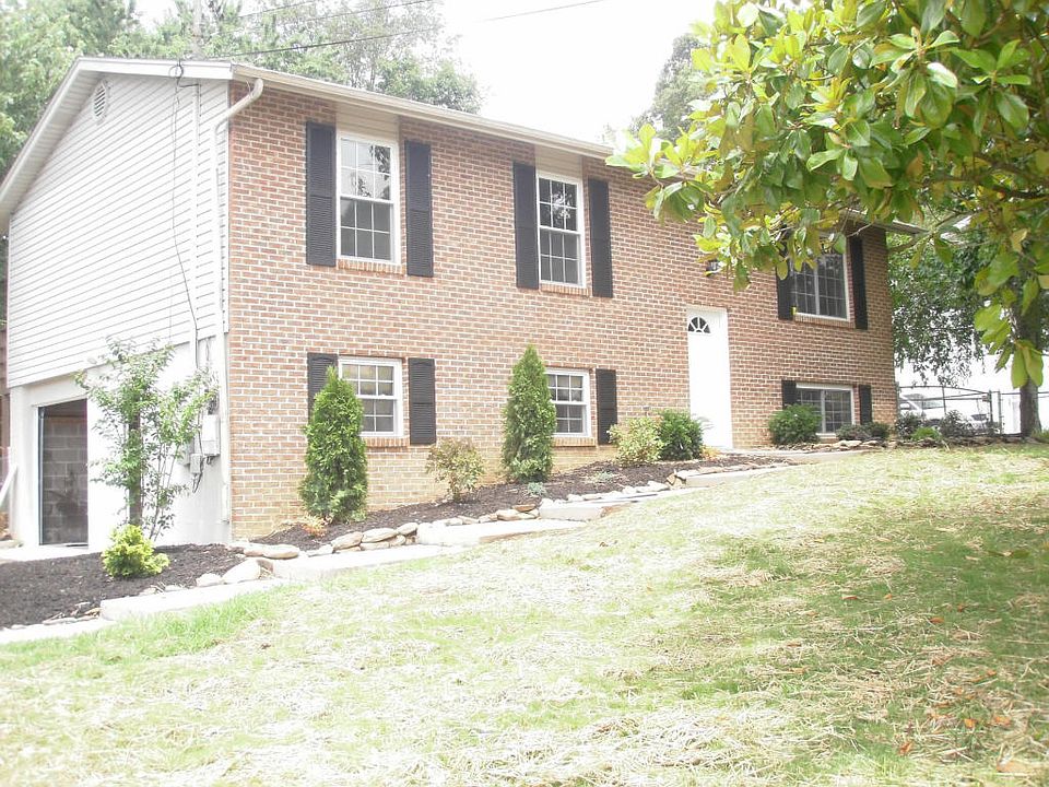 1st image of 6425 Cadbury Dr