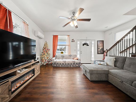 4th image of 362 Ringo St