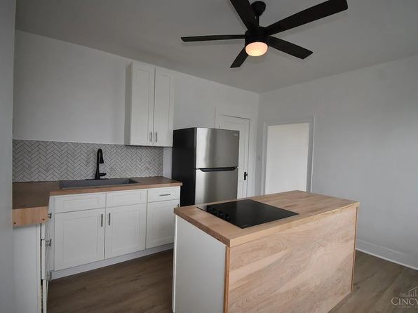 302 W Main St #4