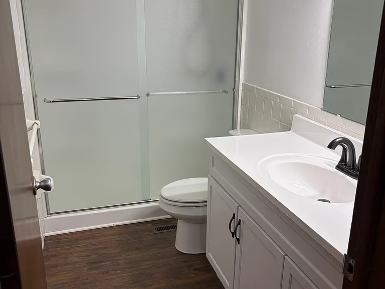 816 Looney St — Photo 2