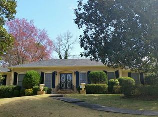 466 Tallwood Dr, Stone Mountain, GA 30083