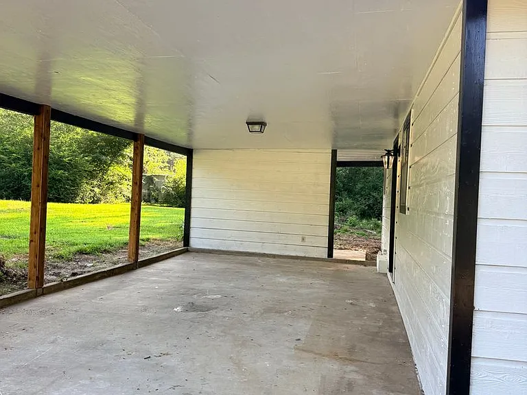 117 Louise Ln — Photo 3